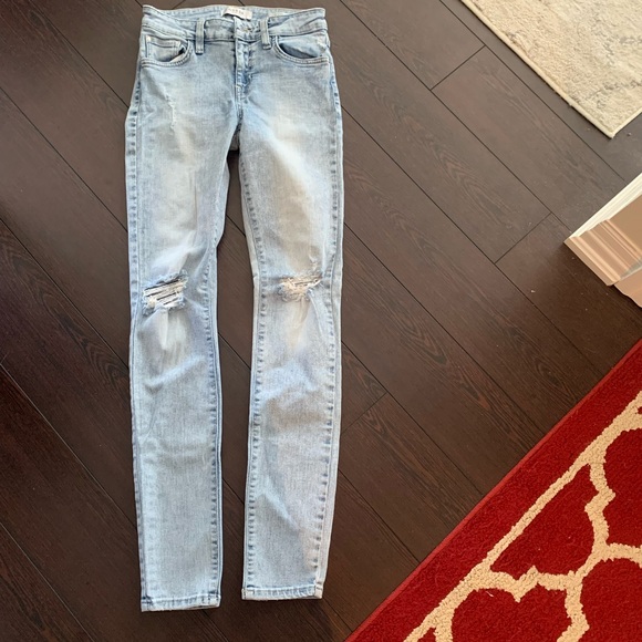 Guess Mid Rise Skinny Jeans - Picture 1 of 6